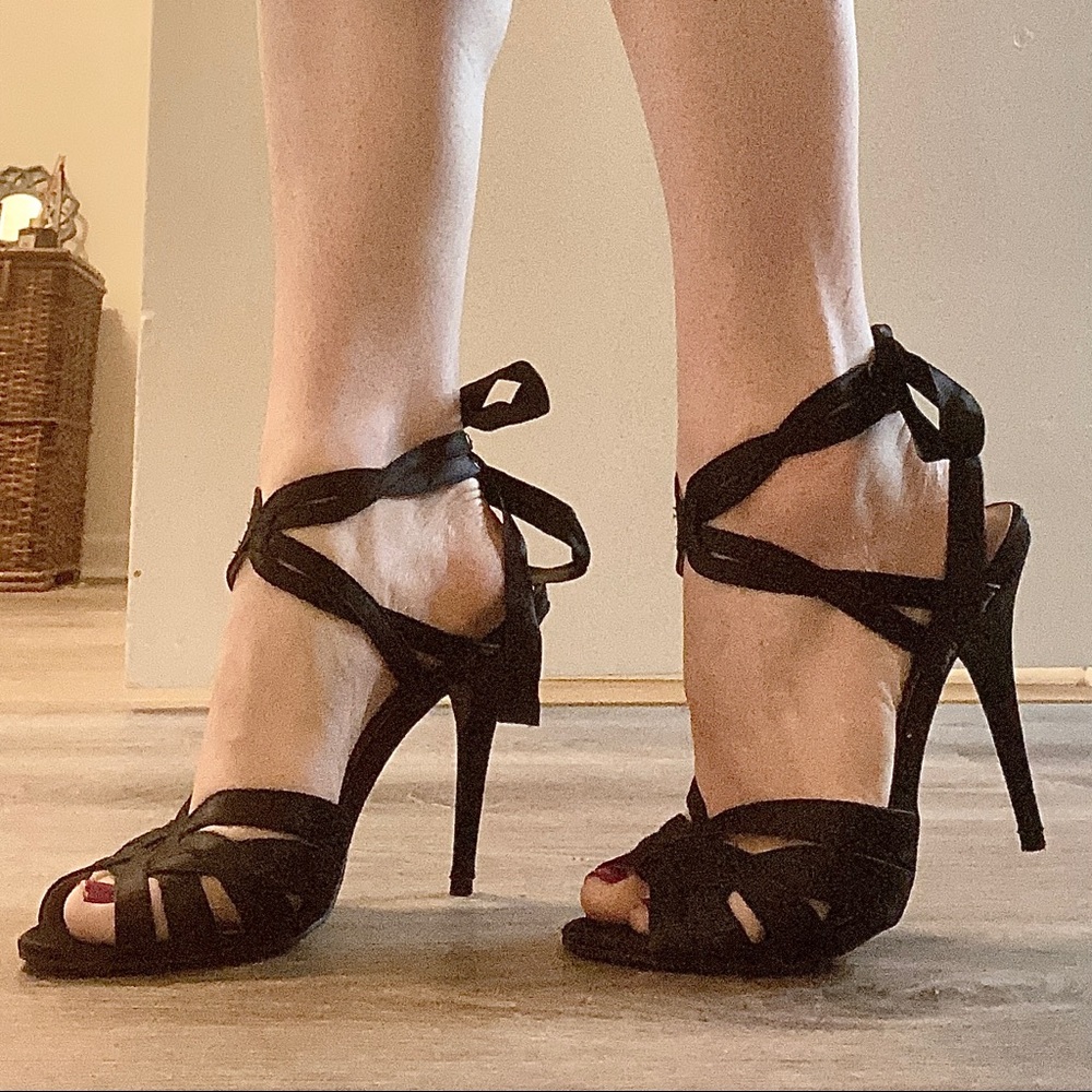 Mix no 6 Strap he ankle wrap black sexy heels